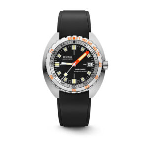 DOXA SUB 300T, Sharkhunter with a 42.5mm stainless steel case and a black rubber strap featuring a date function and a black dial.